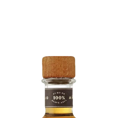 Camarena Añejo Tequila - Image 3